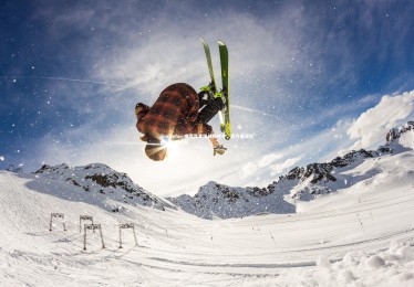 jinnianhui-梅因茨客场战胜对手，实力展现出色，梅因布彻